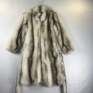 Diva Boutique Luxe Instinct Faux Fur Coat